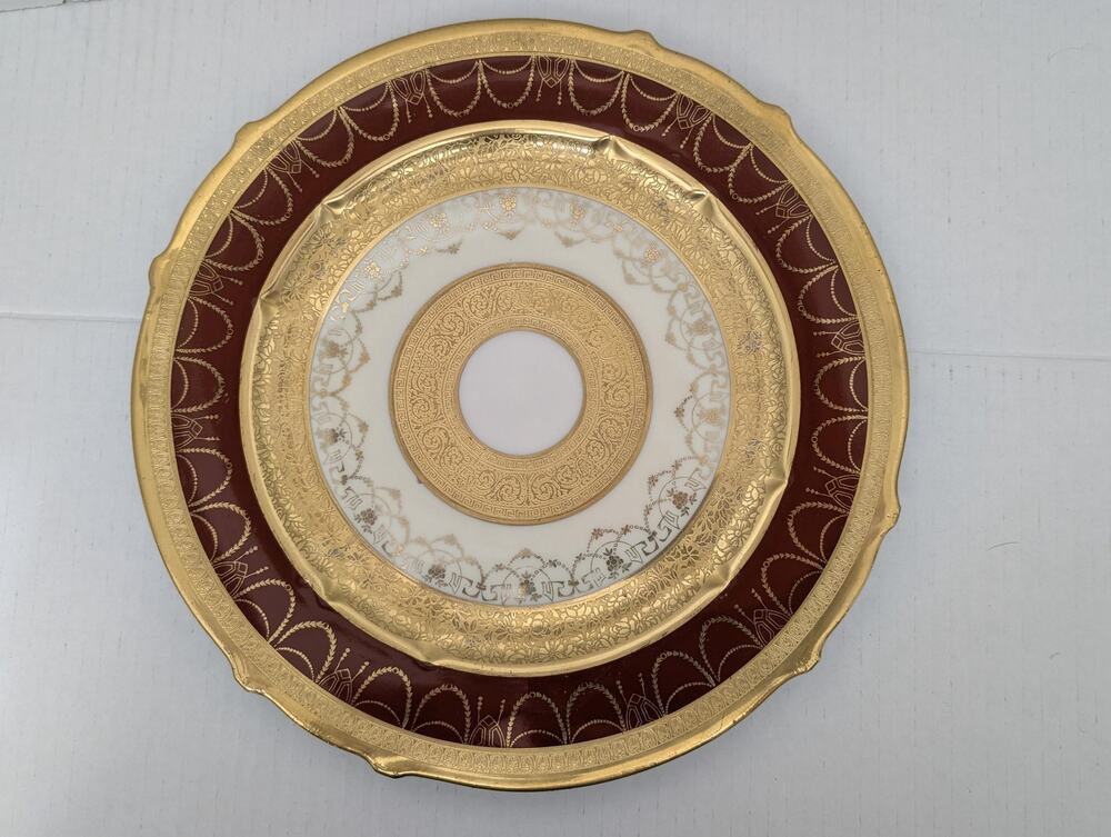 Rare Limoges Maroon 22kt Gold Encrusted Swags And Royal Garlands Dinner Plate